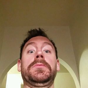 Meet your Posher, Christopher